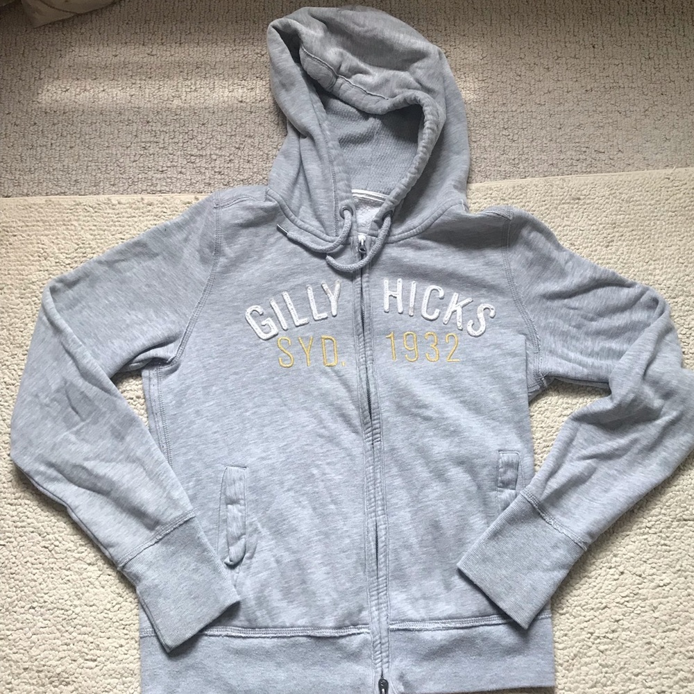 Gilly Hicks long sleeve sweater